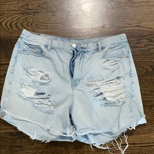 American eagle mom jean shorts size 16